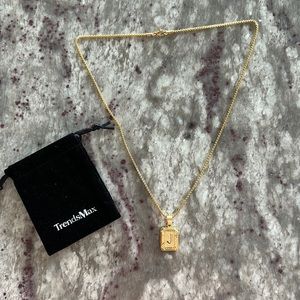 NEW Trends Max Gold Initial “J” Necklace